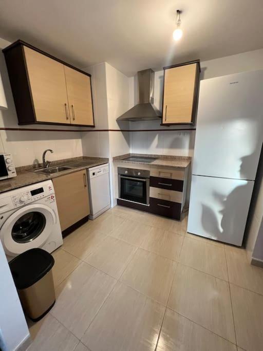 Apartamento Con Piscina ,Parking Y Aire Acondicionado Sant Carlos de la Ràpita エクステリア 写真